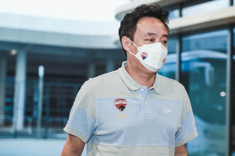 骚操作！博主：20年丁勇赛前都会找对方外援世俱杯在线直播，提出给对方一份合同